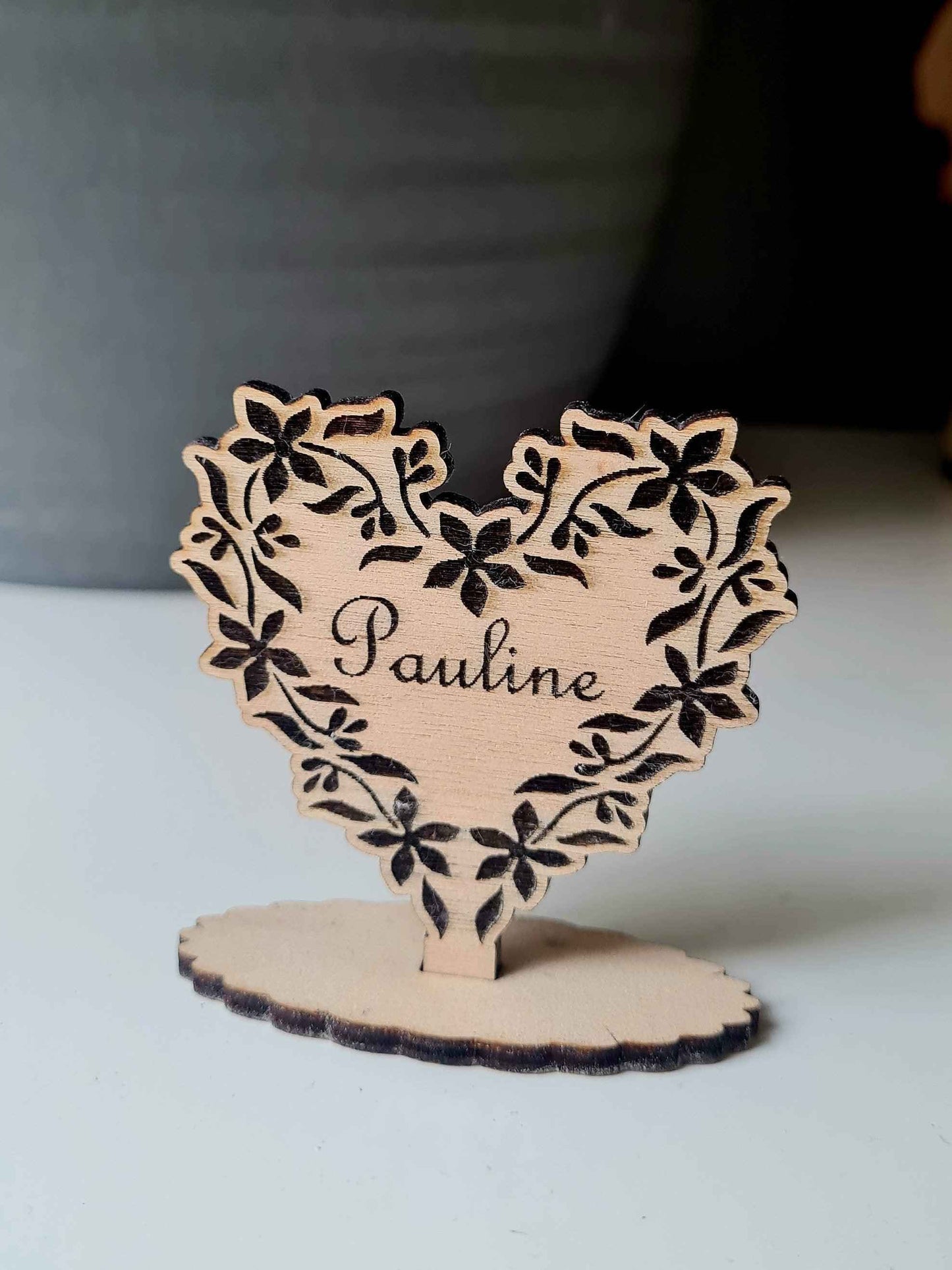 Marque-places coeur Fleuris pour un mariage romantique - LIJO CREA