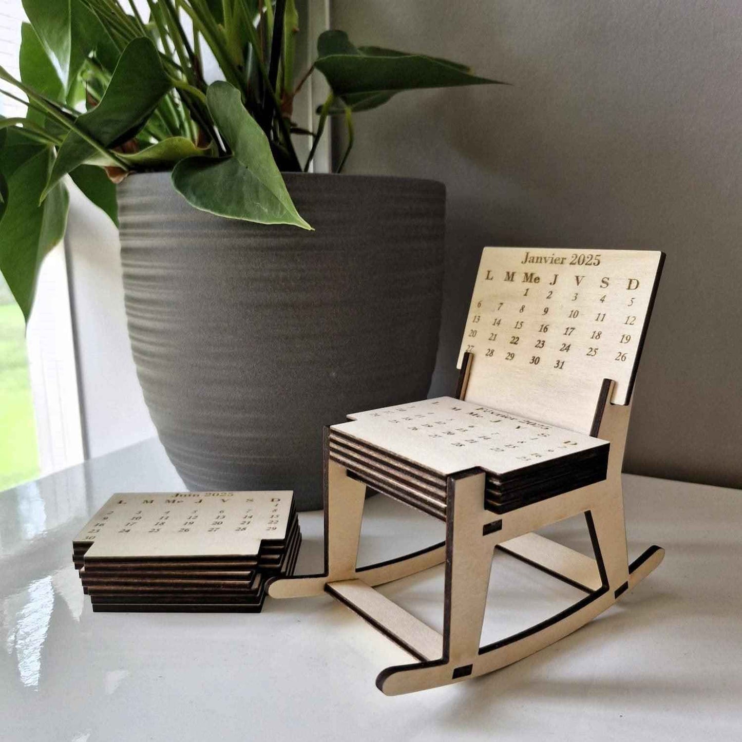 Calendrier Chaise Bascule en Bois dans le Style Rustique - LIJO CREA