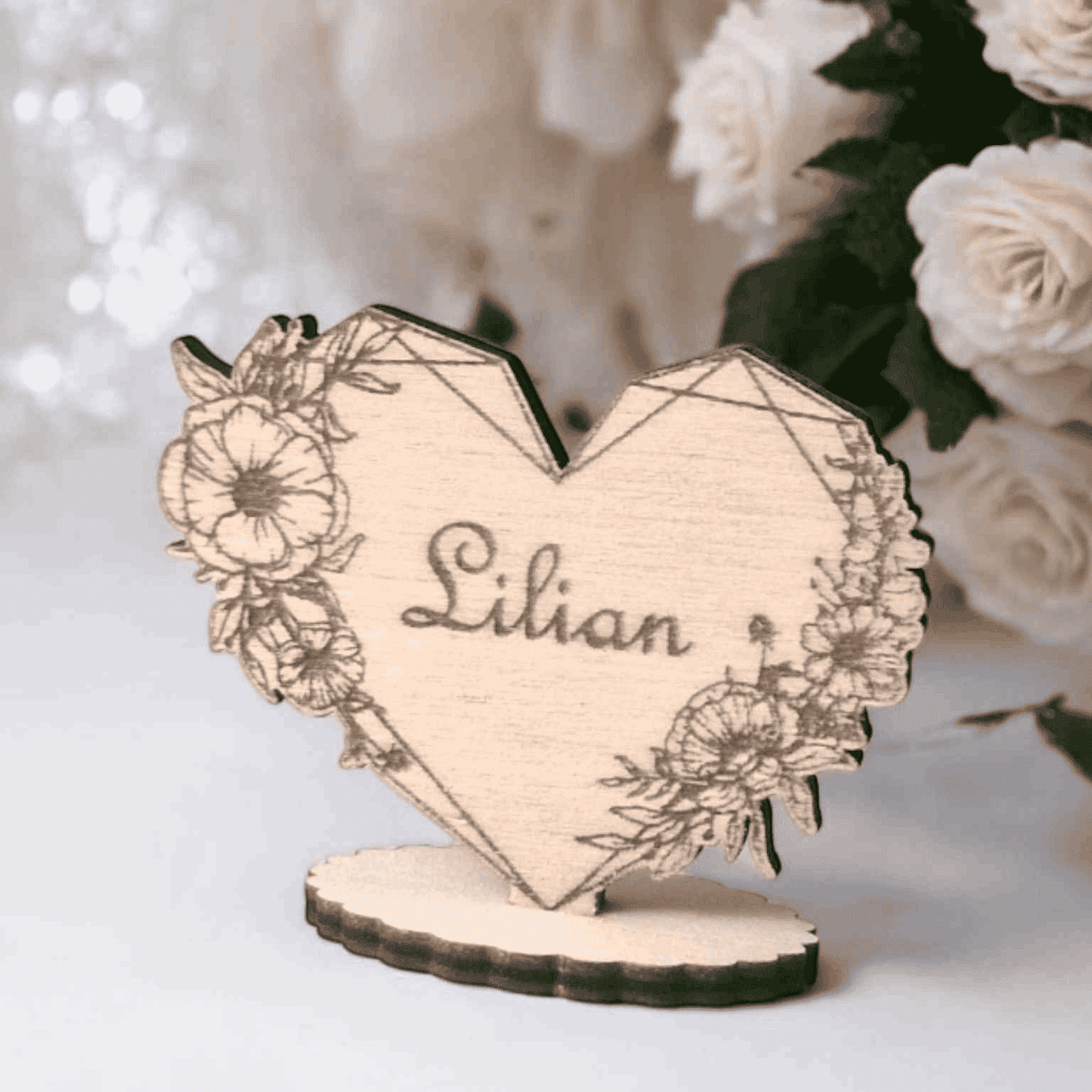 Marque-places coeur et fleurs - Élégants marque-places fleurs coeur pour vos événements - LIJO CREA