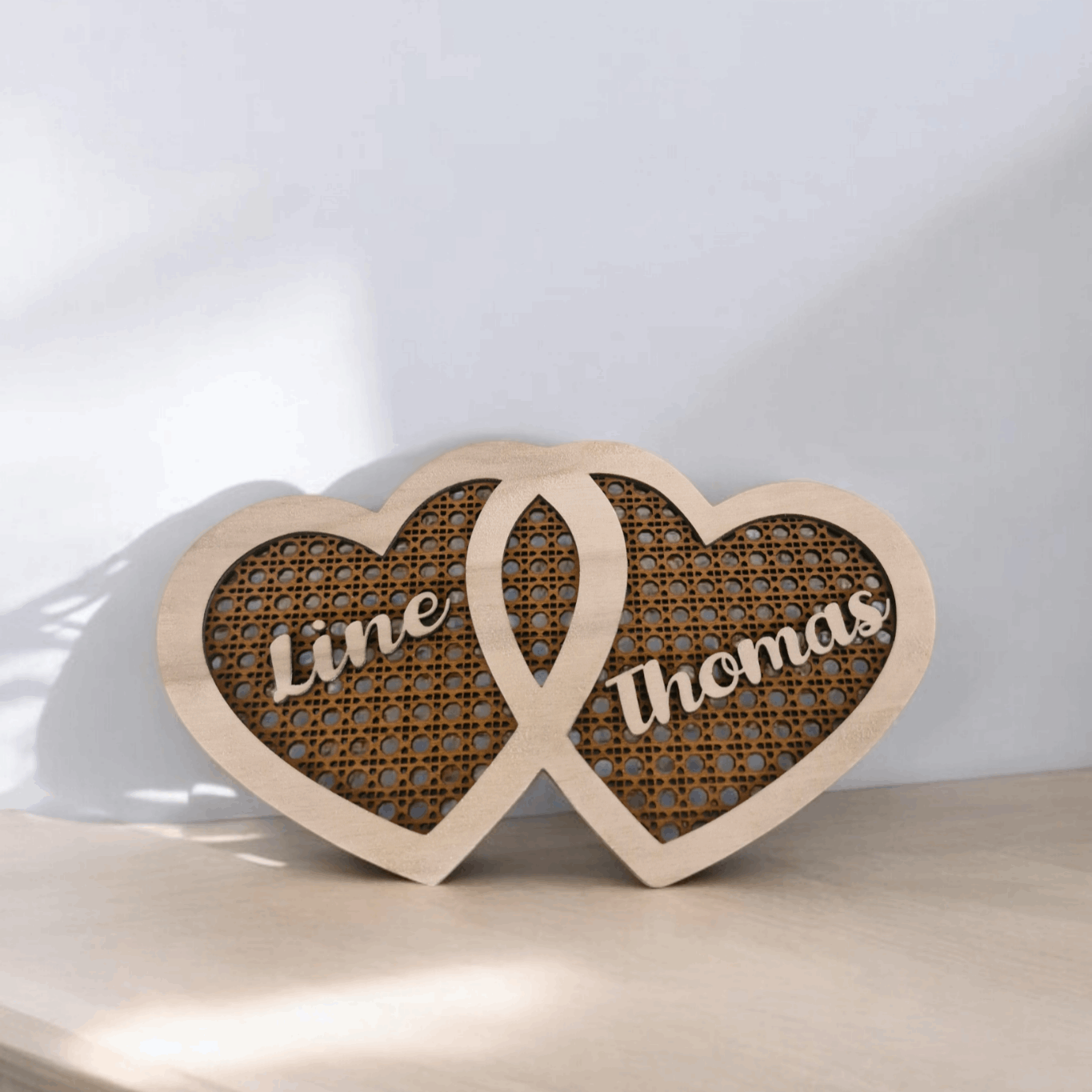 Double coeur prénoms personnalisé - Cadeau unique et sentimental - LIJO CREA