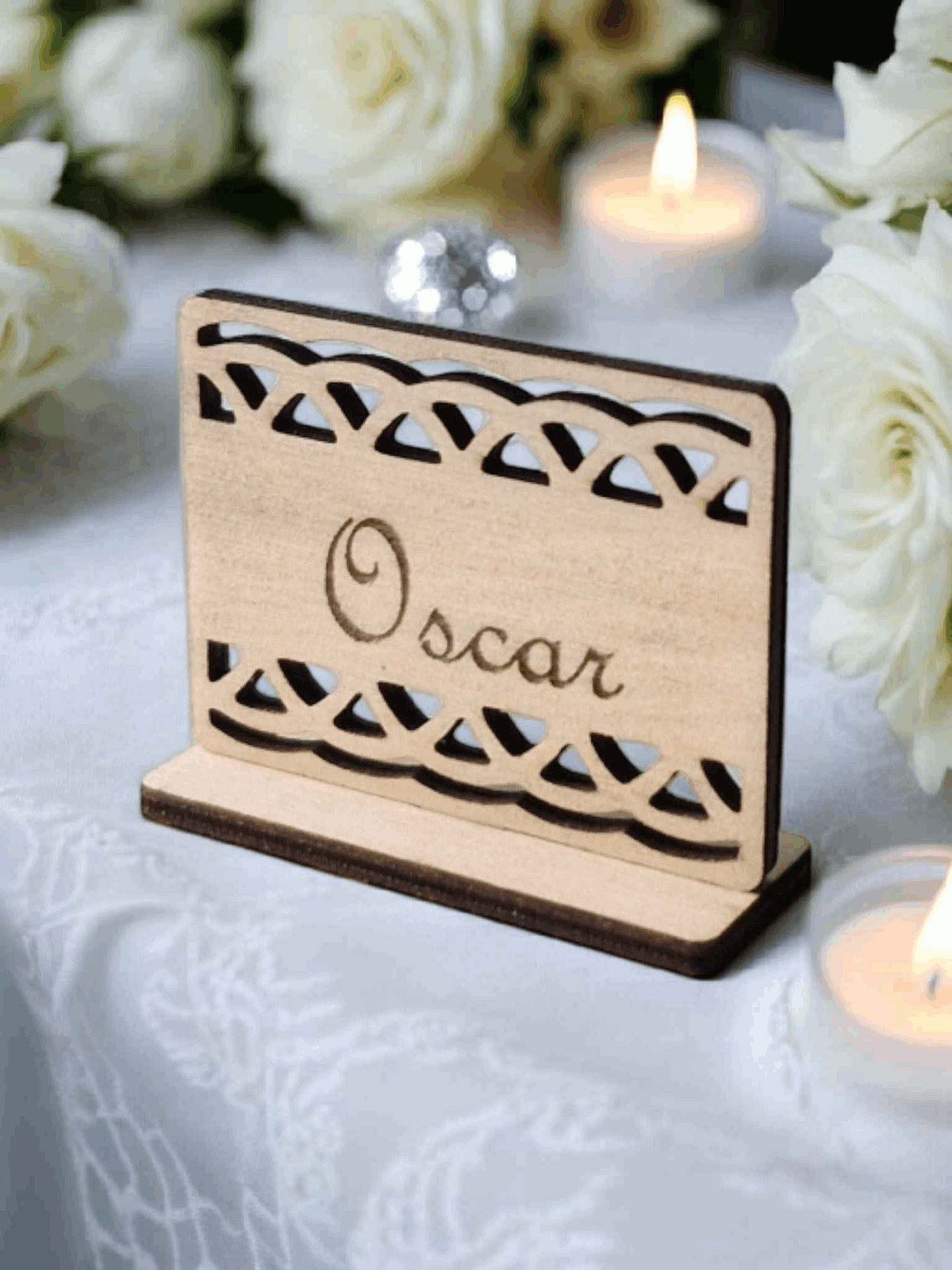 Marque-places Dentelle Fleurs Élégants pour Mariages et Événements - LIJO CREA