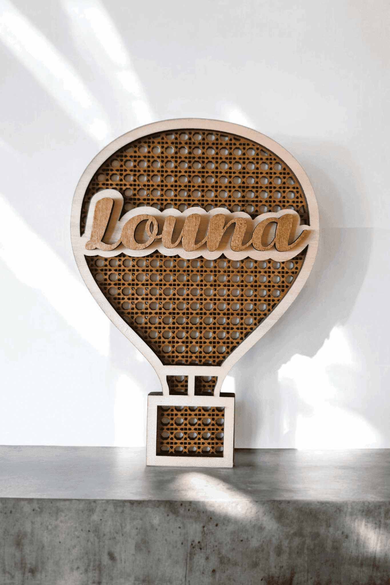 Montgolfière prénom rotin personnalisé - Décoration unique et artisanale - LIJO CREA