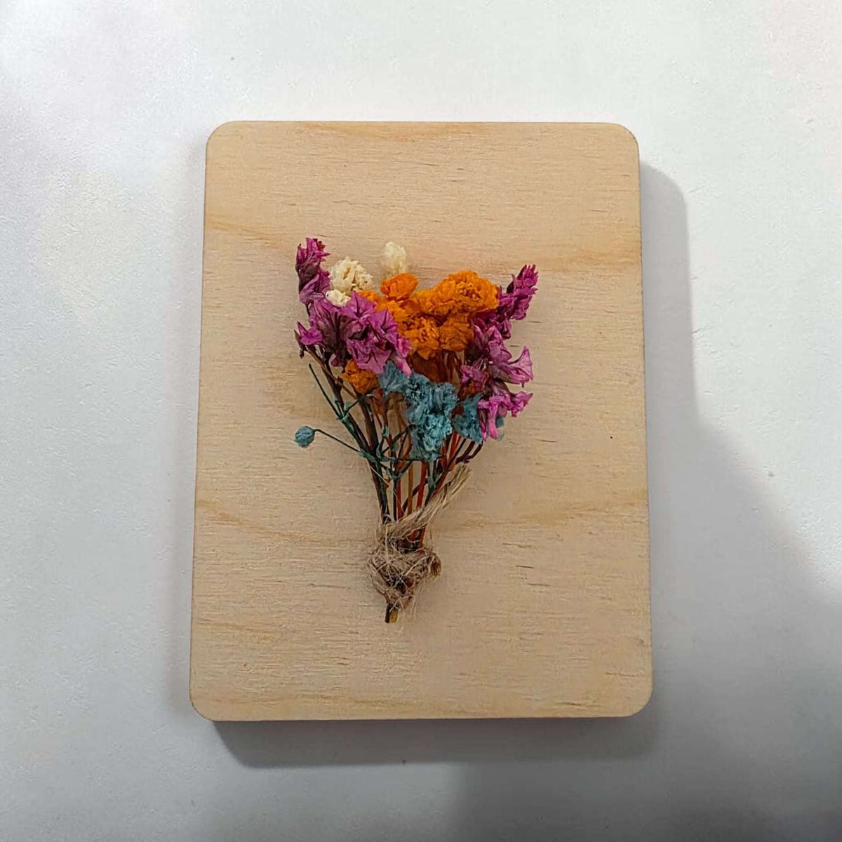 Décoration Fête des Mères fête des mamies en bois personnalisée – Bouquet de fleurs à accrocher idée cadeau original