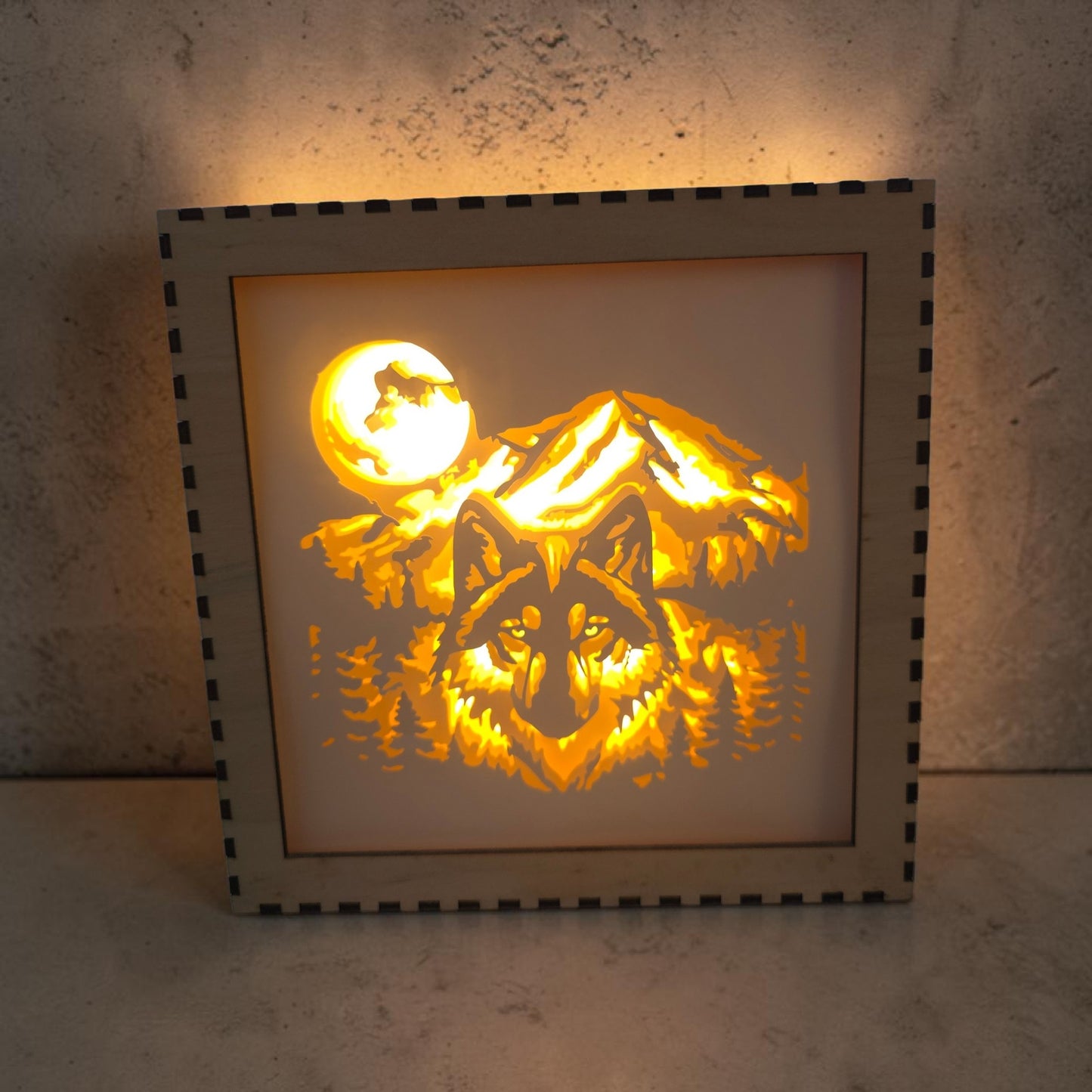 Fichier lightbox loup svg pour machine de découpe cricut silhouette loup au clair de lune dans la forêt fichier boite à lumière en 3d led