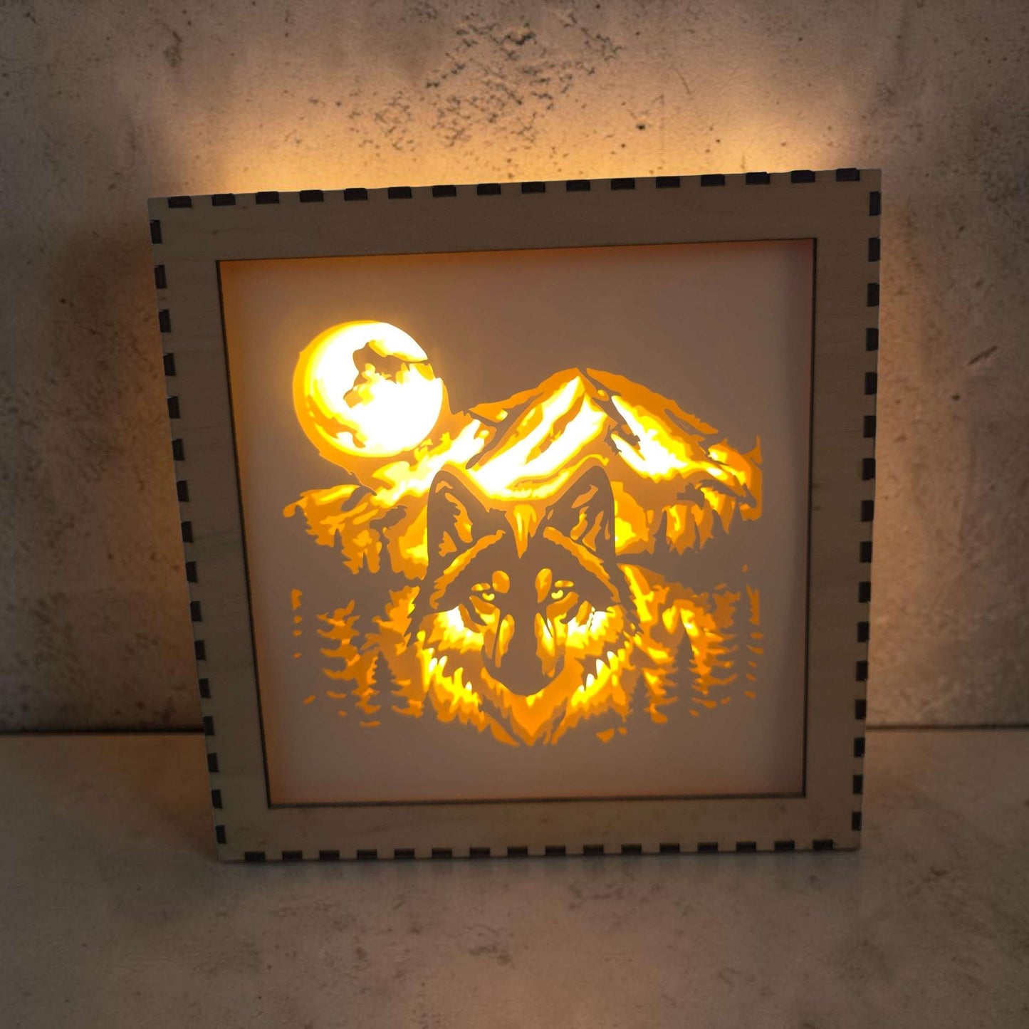 Fichier lightbox loup svg pour machine de découpe cricut silhouette loup au clair de lune dans la forêt fichier boite à lumière en 3d led