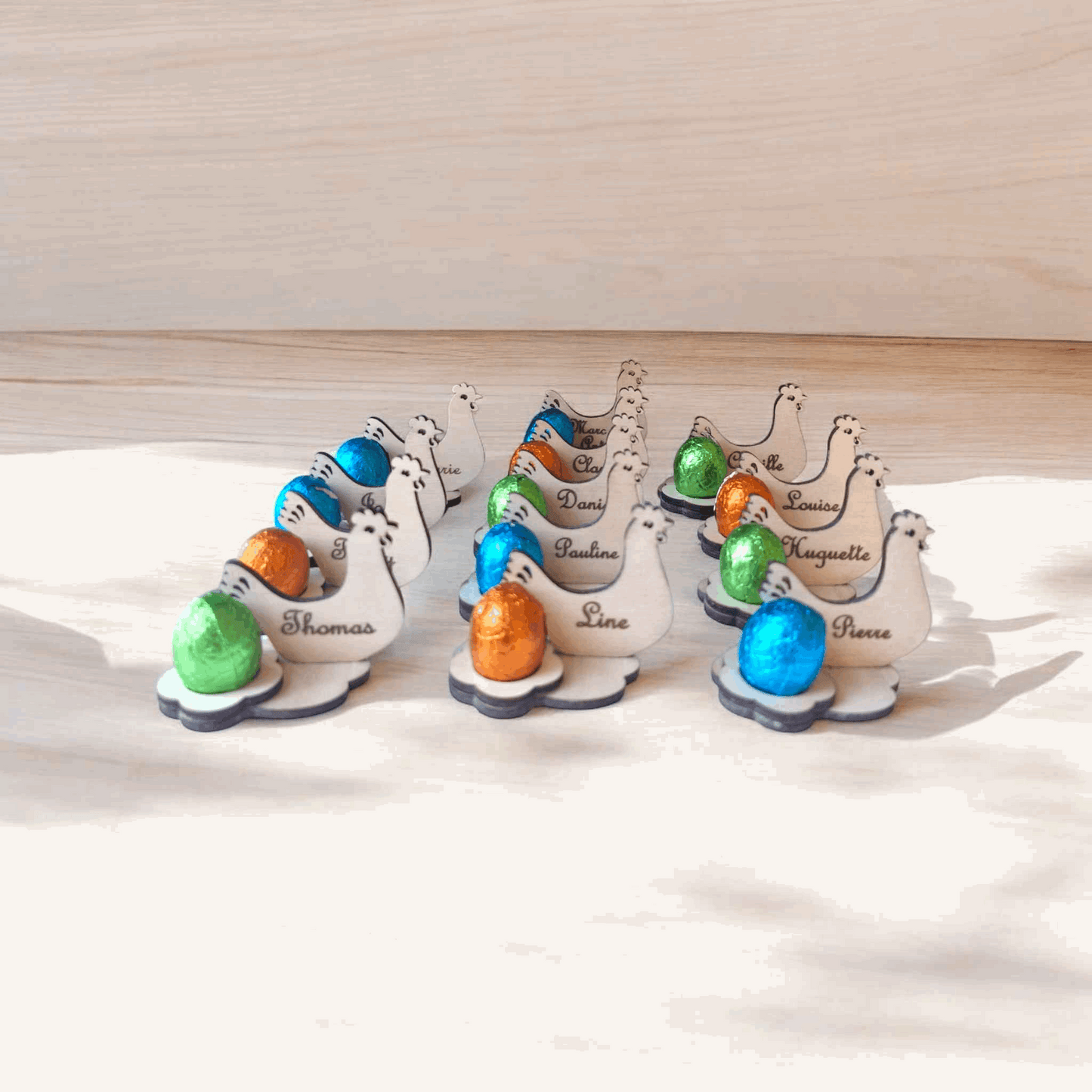 Marque-place Pâques poule pour une décoration festive - LIJO CREA