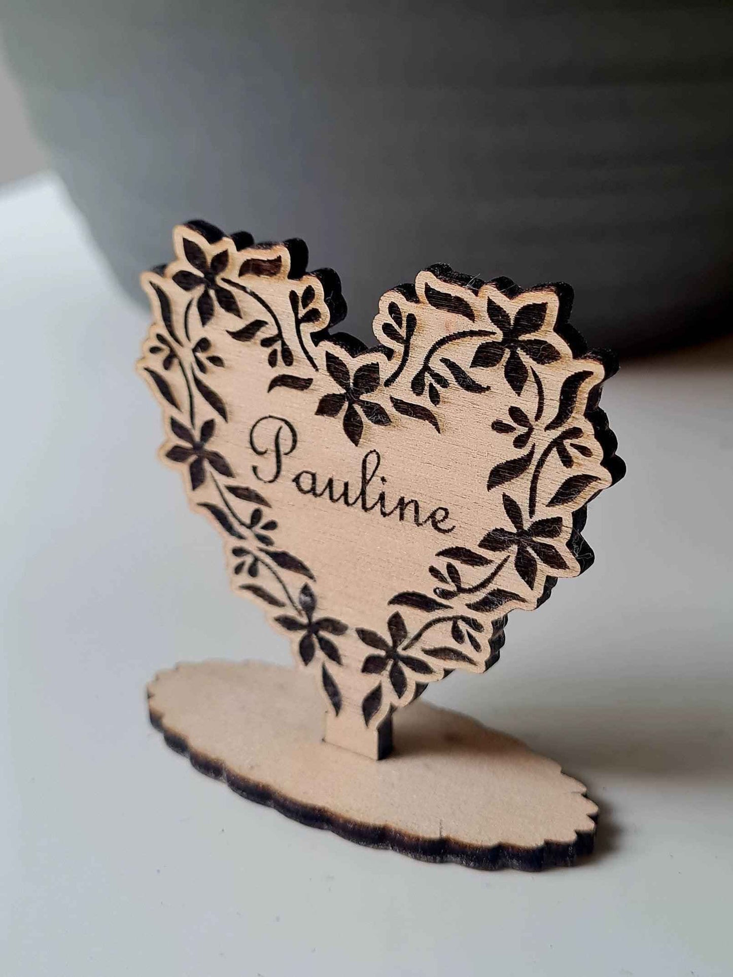 Marque-places coeur Fleuris pour un mariage romantique - LIJO CREA