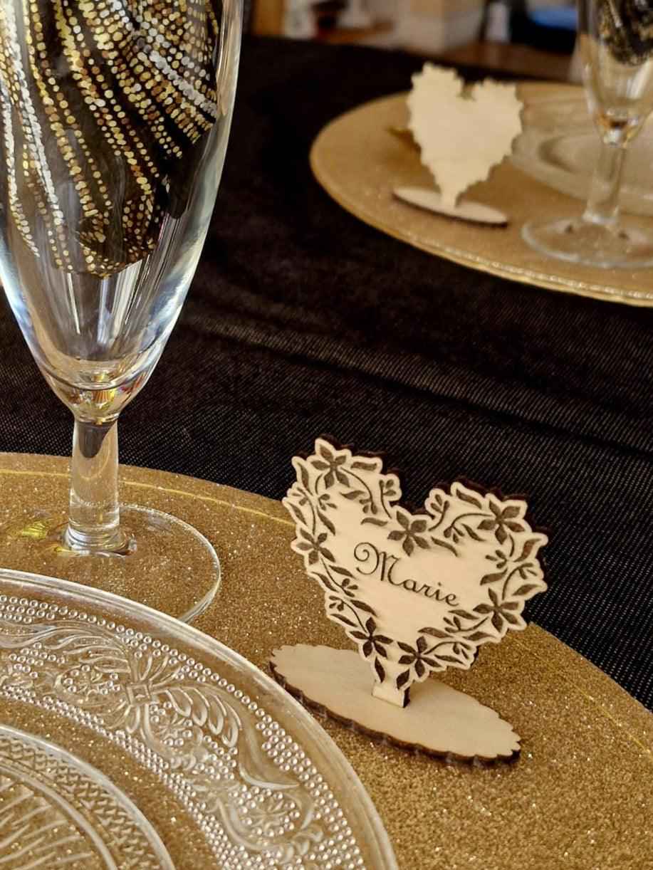 Marque-places coeur Fleuris pour un mariage romantique - LIJO CREA