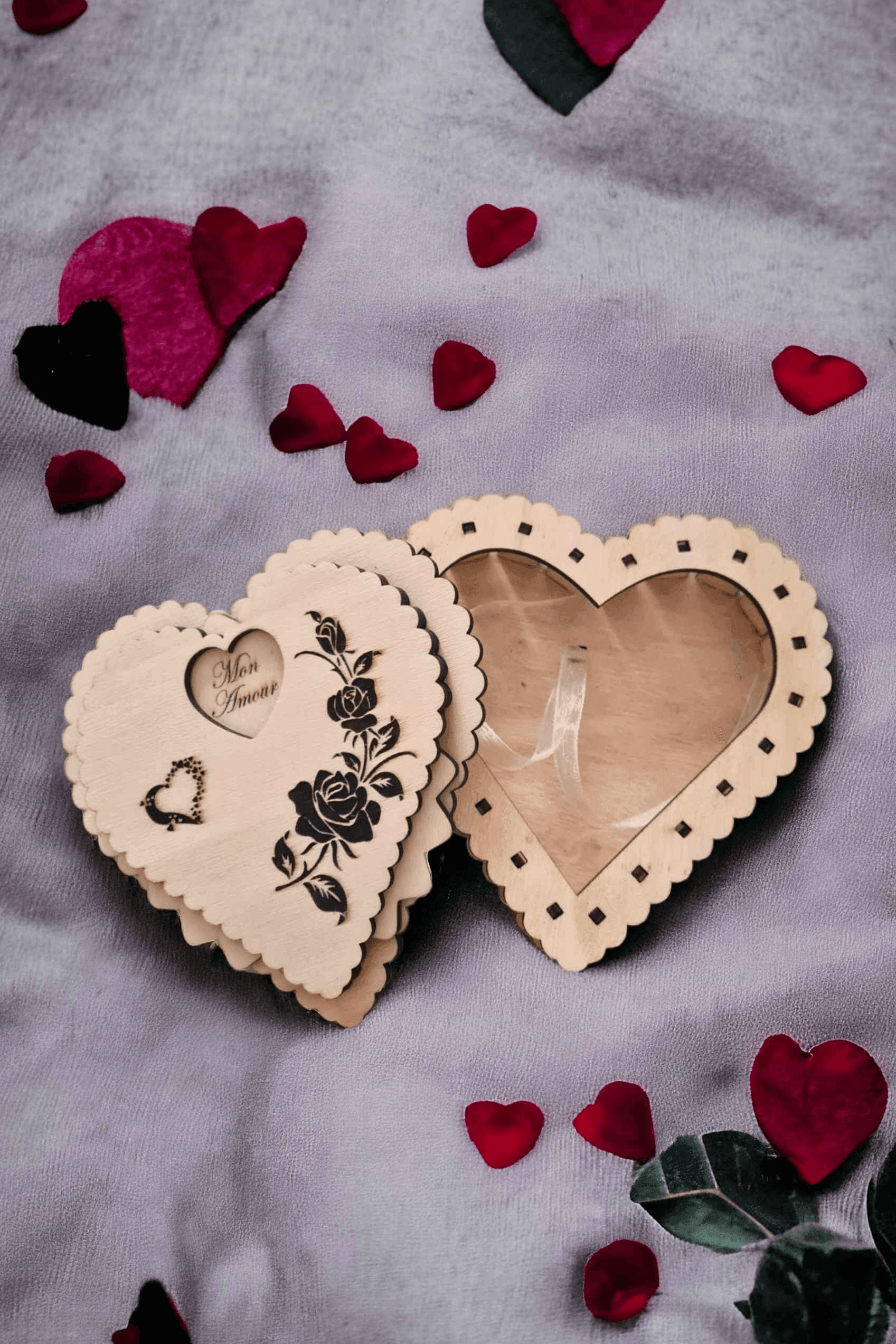 Boite cœur en bois personnalisée pour un cadeau unique - LIJO CREA