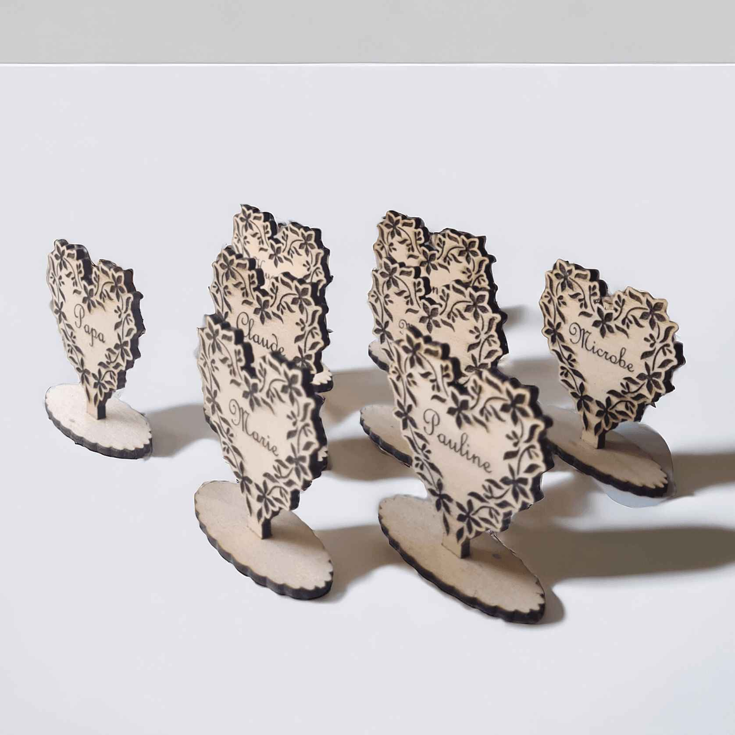 Marque-places coeur Fleuris pour un mariage romantique - LIJO CREA