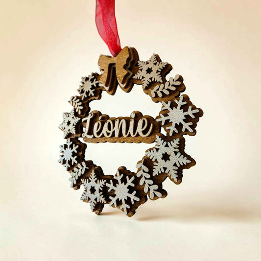 boule de noël flocon personnalisé en bois avec prénom 