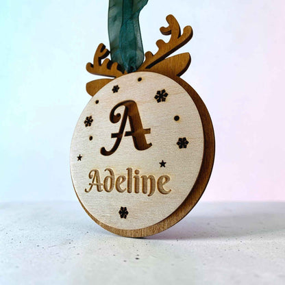 boule de noël personnalisée en bois renne bonhomme pain d'épice bonnet de noël