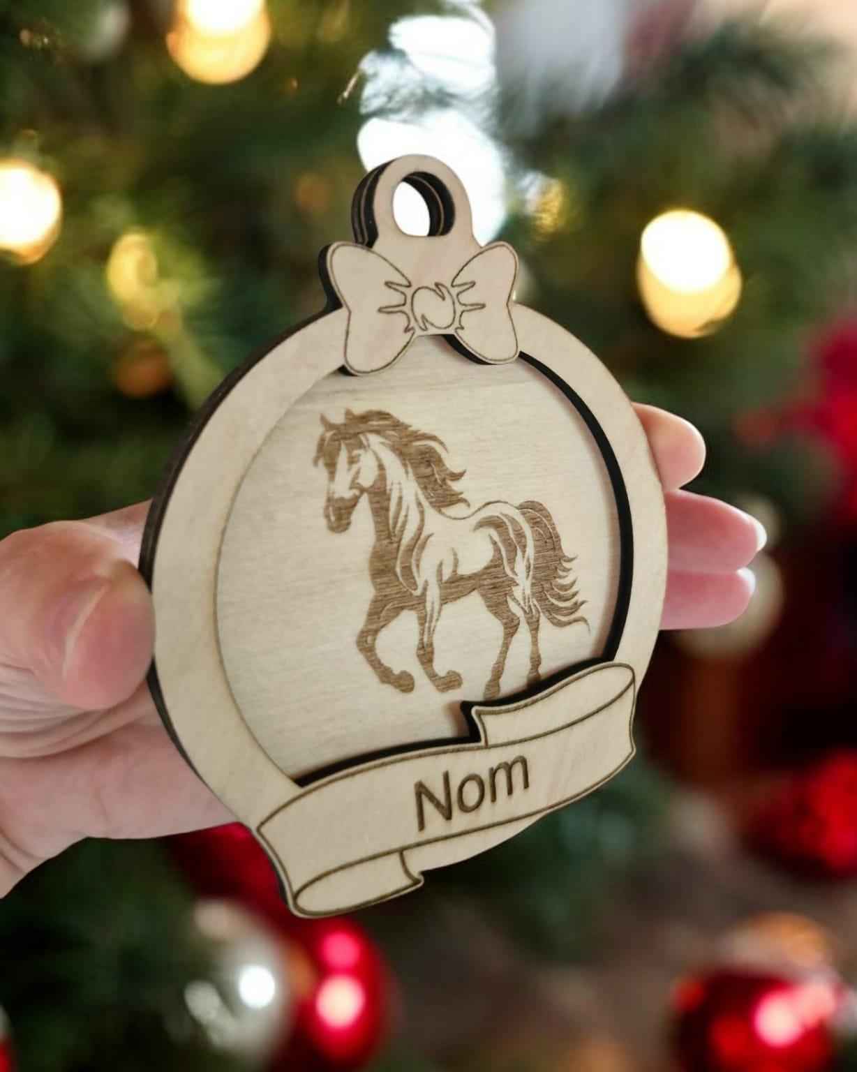 Boule Noël Cheval personnalisée unique pour décorer vos fêtes - LIJO CREA