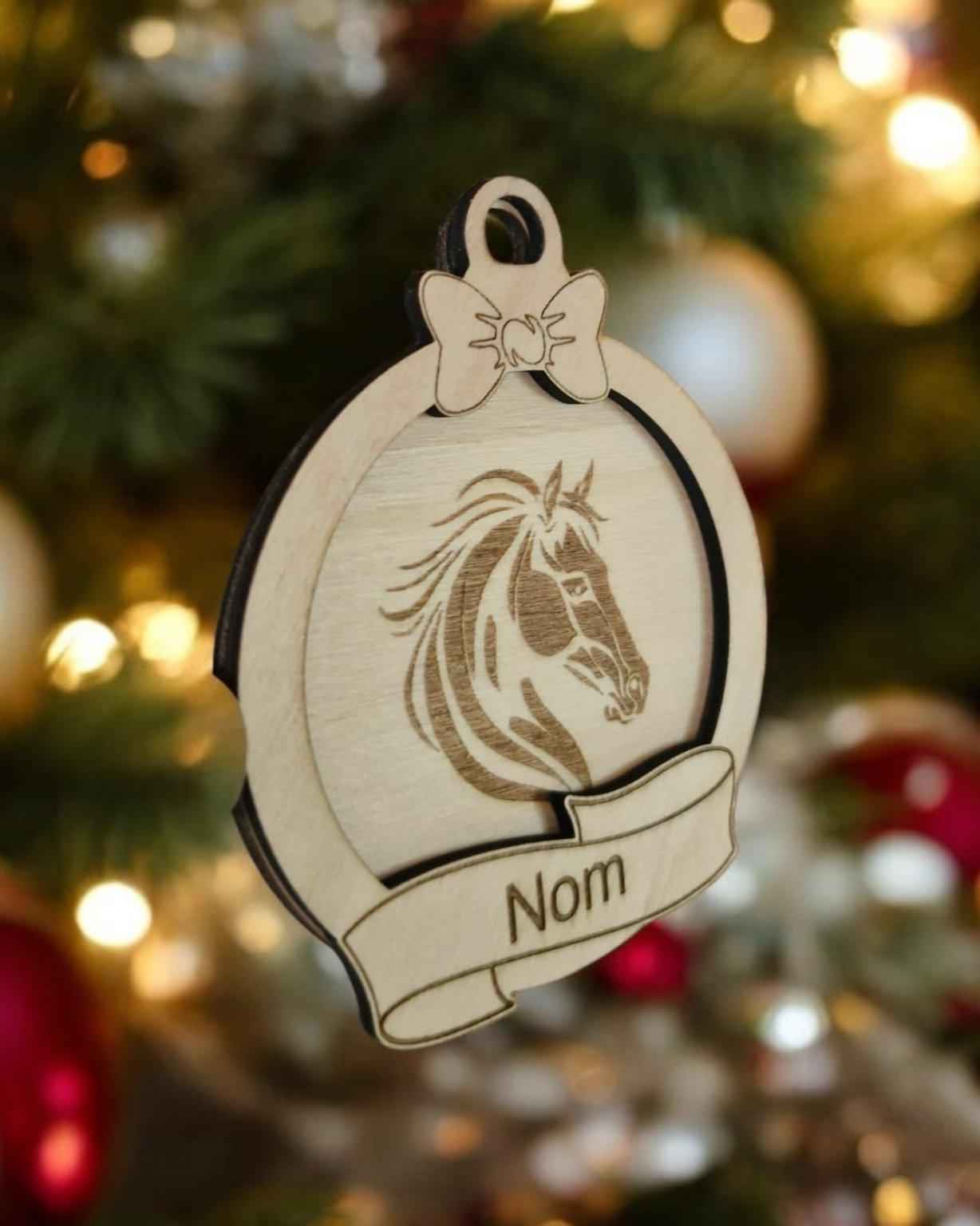 Boule Noël Cheval personnalisée unique pour décorer vos fêtes - LIJO CREA