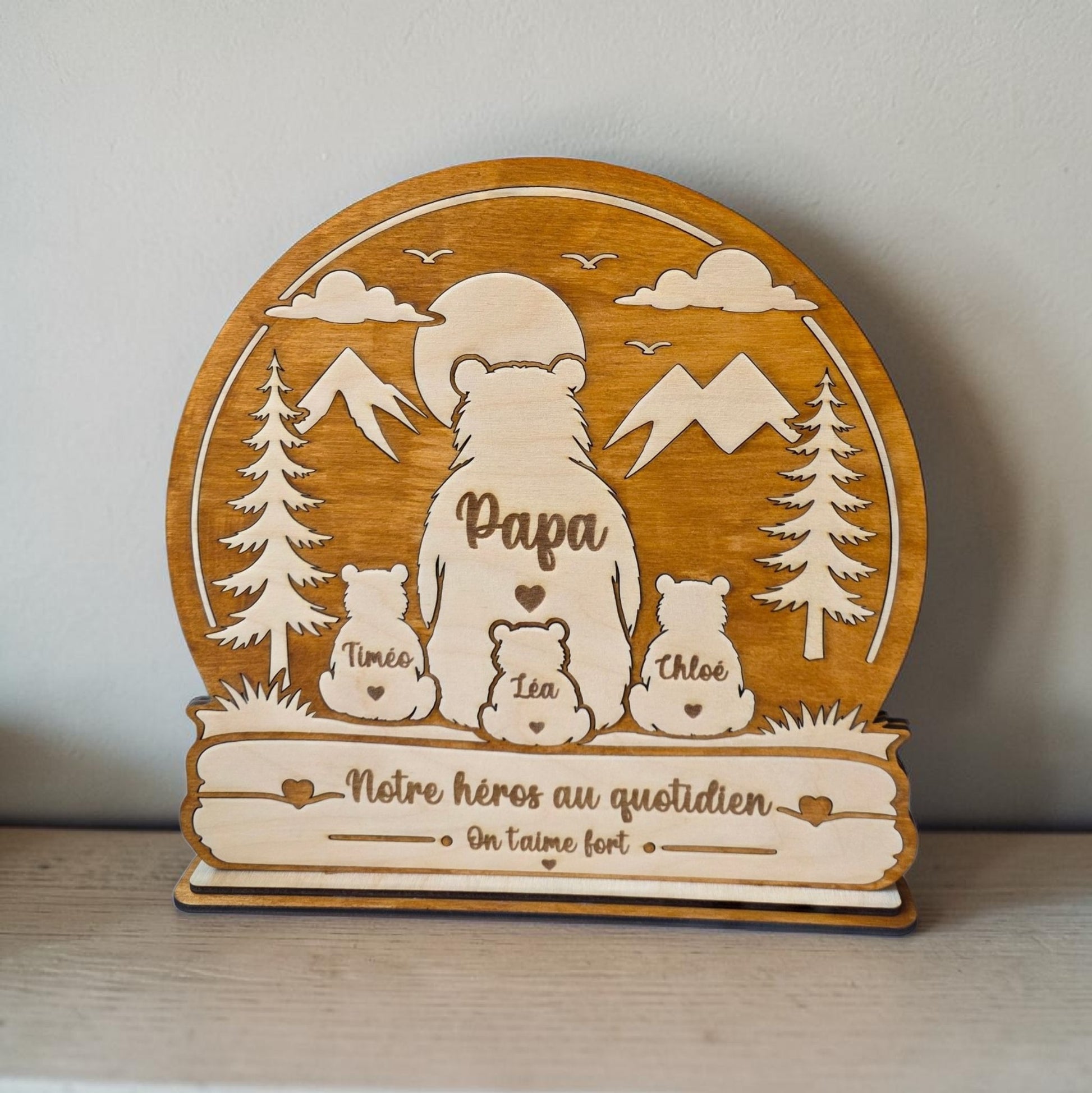 idée cadeau fête des pères papi grand-père cadeau original personnalisé en bois papa ours sur socle cadeau unique