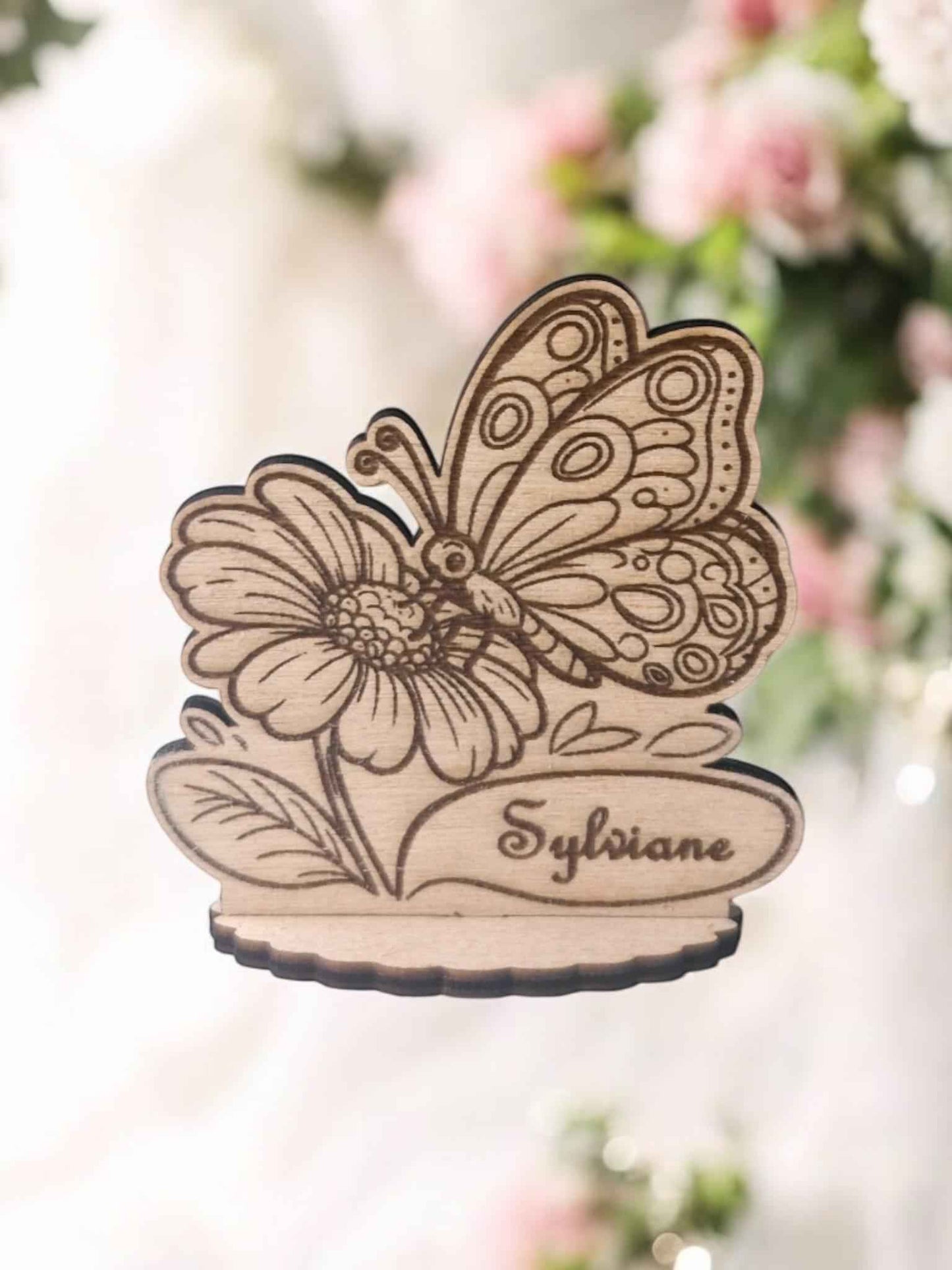 Marque-place papillon élégant pour vos événements - Marque-places papillon personnalisés - LIJO CREA