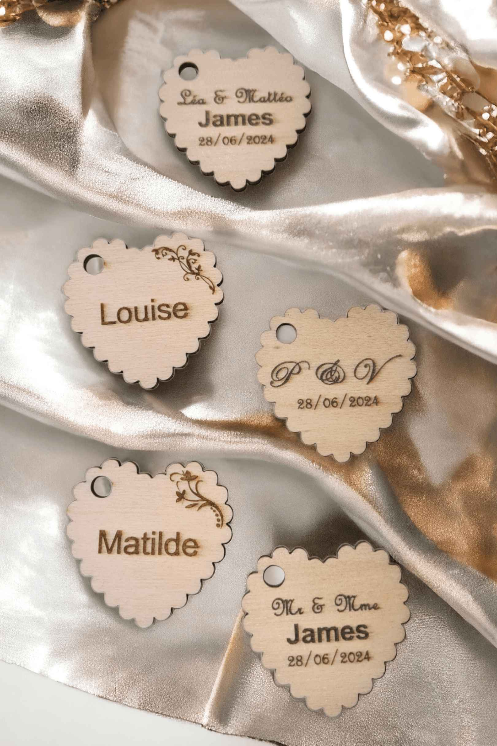 Etiquettes coeur Marque-places en bois personnalisée pour vos événements - LIJO CREA