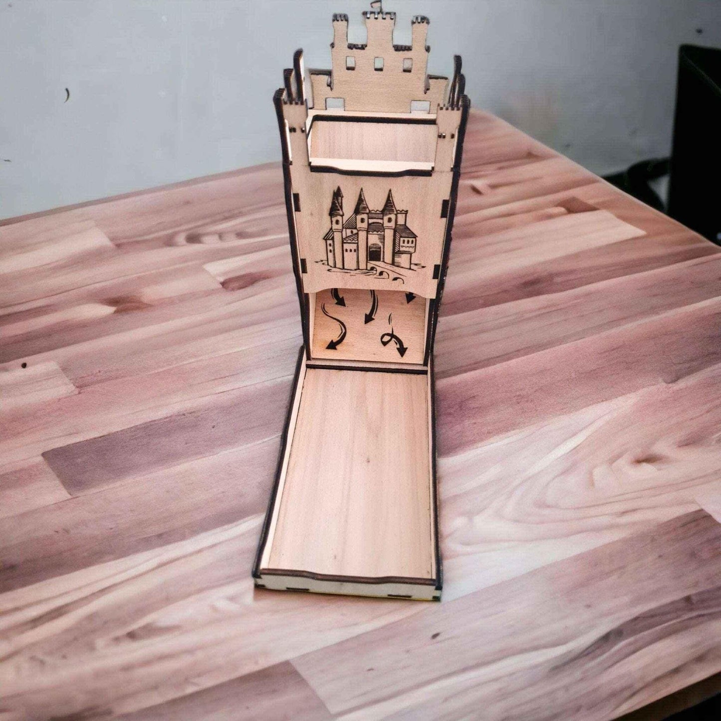Tour à dés en bois - Elégance et praticité à vos jeux de société - LIJO CREA