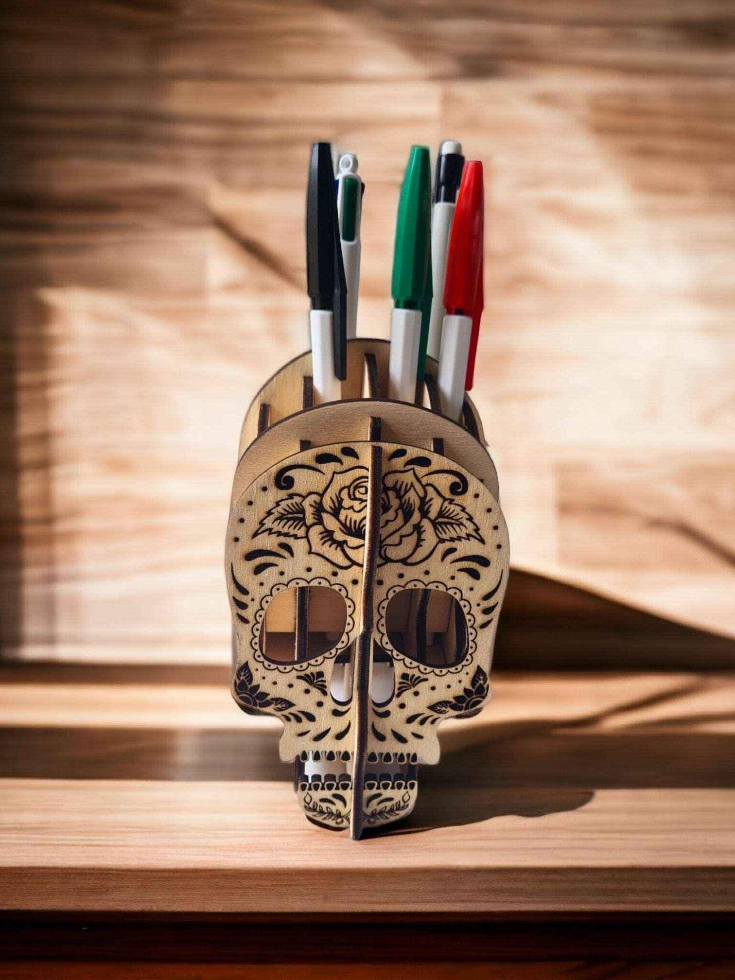 Porte-crayons en bois tête de mort style unique - LIJO CREA