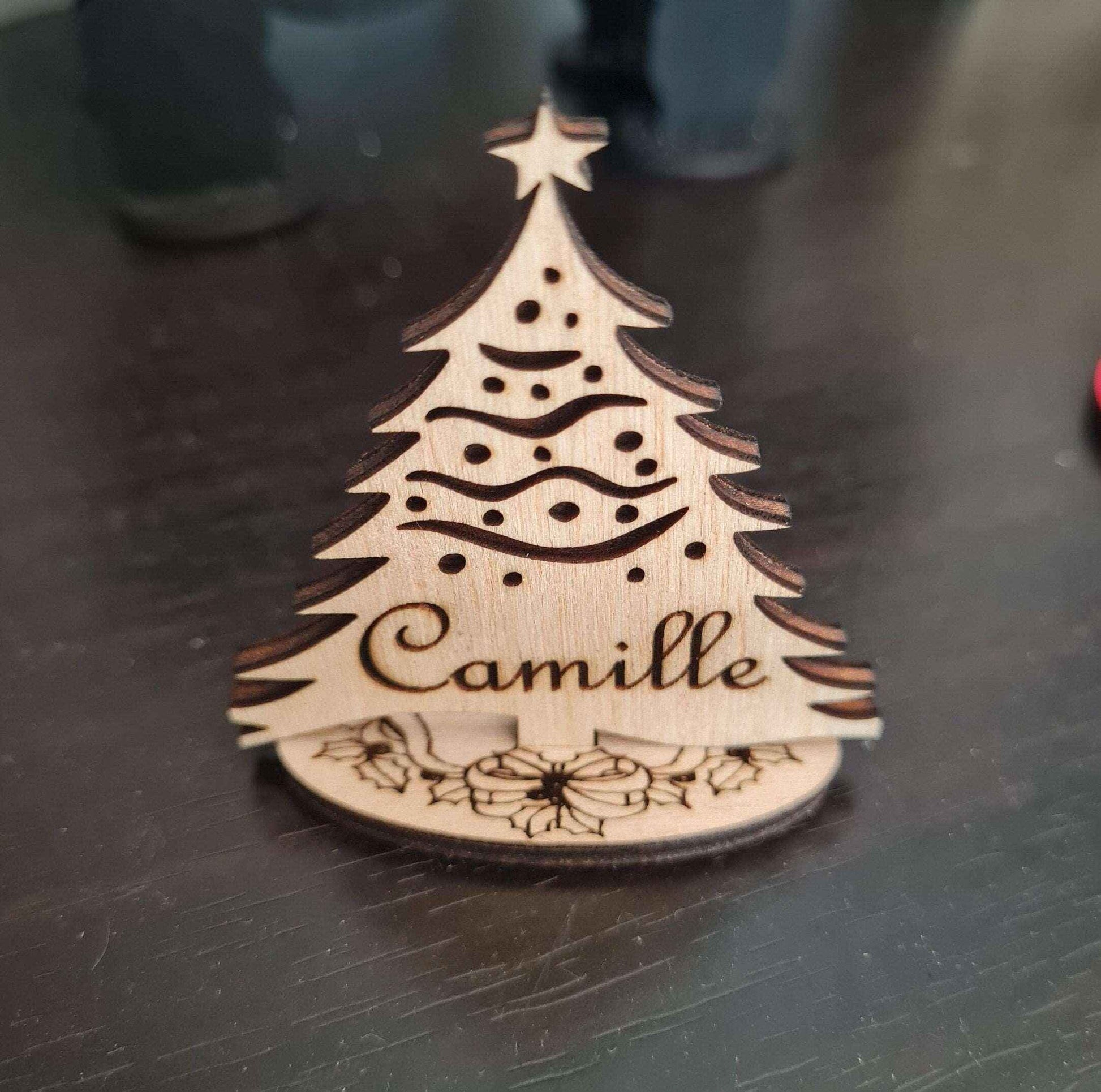 Marque-places sapin coeur pour une décoration festive élégante - LIJO CREA
