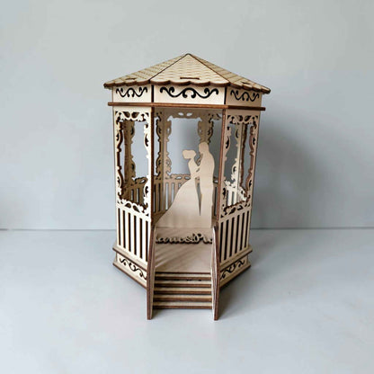 kiosque mariage avec mariés en bois décoration table mariage kiosque personnalisé
