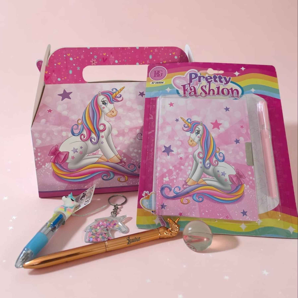 boite cadeau licorne avec carnet intime journal intime balle stylo personnalisé licorne