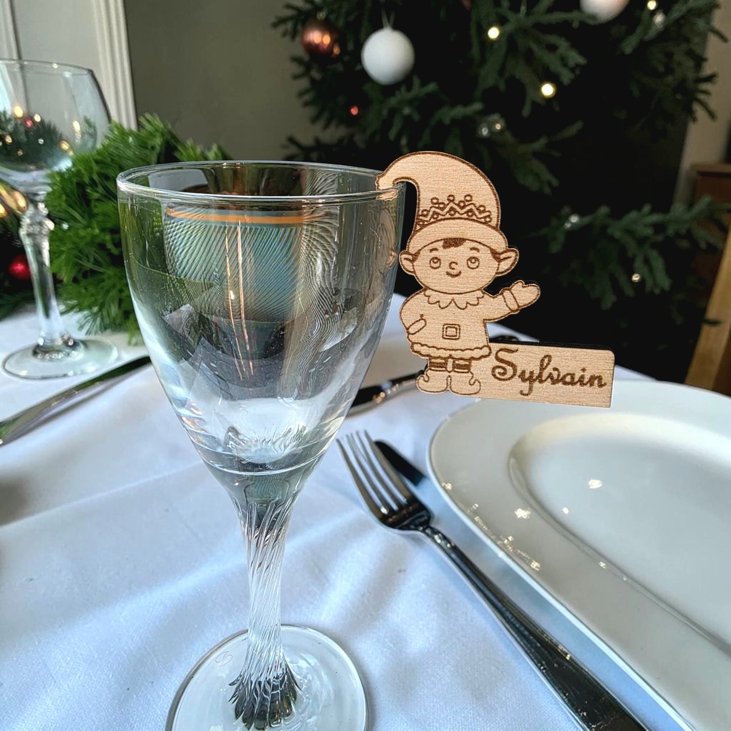marque place lutin table de noël décoration personnalisé en bois table de noël marque place a accrocher au verre