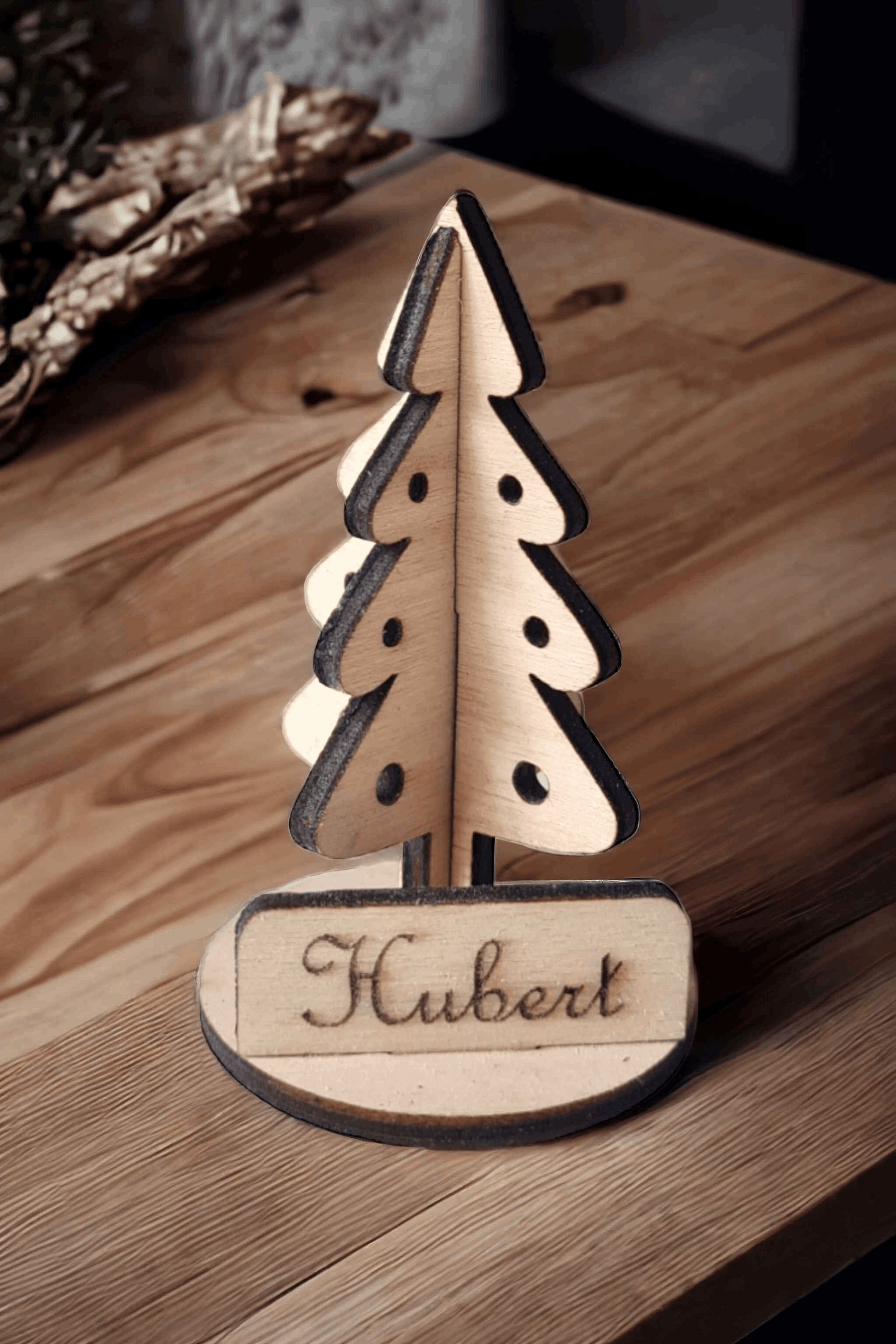 Marque-places sapin 3D en bois pour décoration de table - LIJO CREA