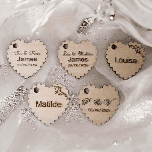 Etiquettes coeur Marque-places en bois personnalisée pour vos événements - LIJO CREA