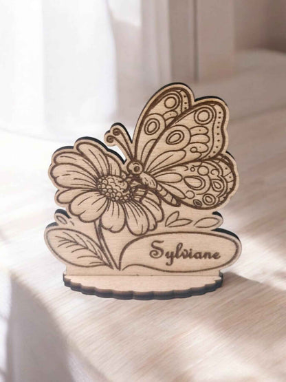 Marque-place papillon élégant pour vos événements - Marque-places papillon personnalisés - LIJO CREA