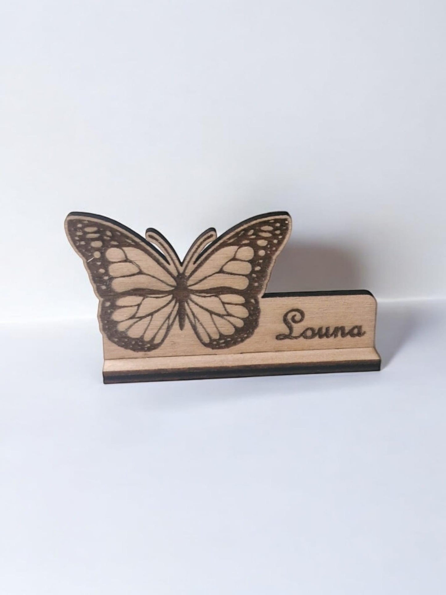 Marque-place papillon élégant pour vos événements - Marque-places papillon personnalisés - LIJO CREA