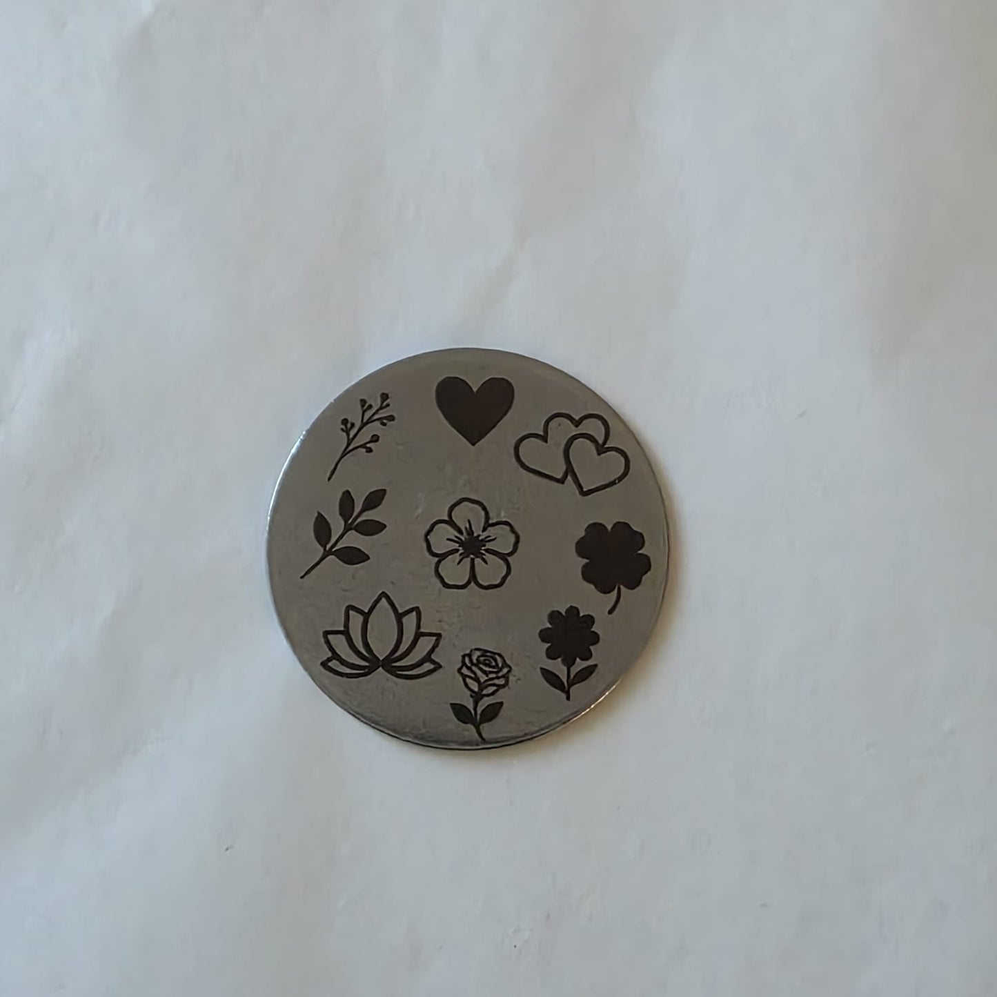 porte clés personnalisé gravé en métal prénom dessin idée cadeau 