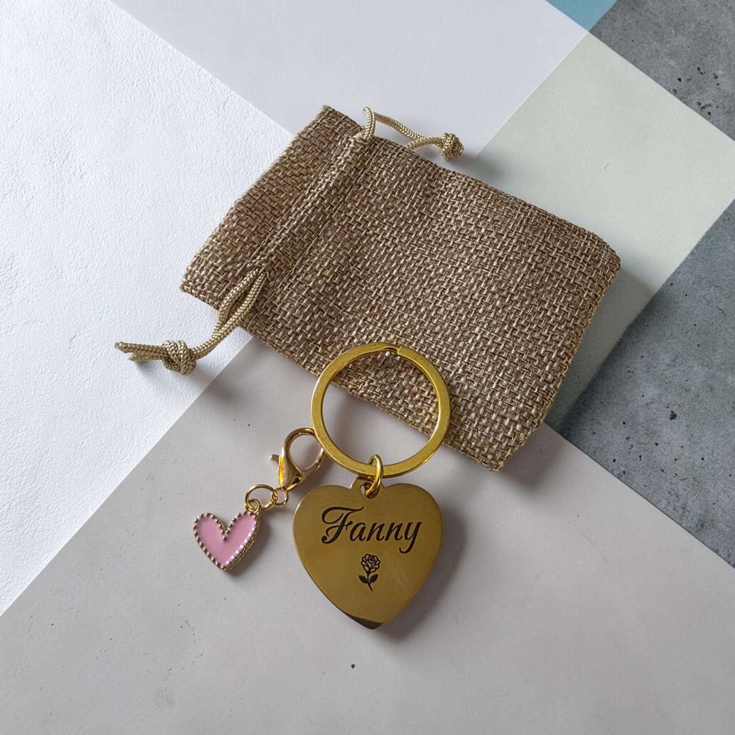 porte clés coeur or doré gravé personnalisé avec breloque idée cadeau originale personnalisée