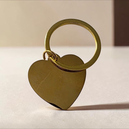 Porte clés doré coeur gravé