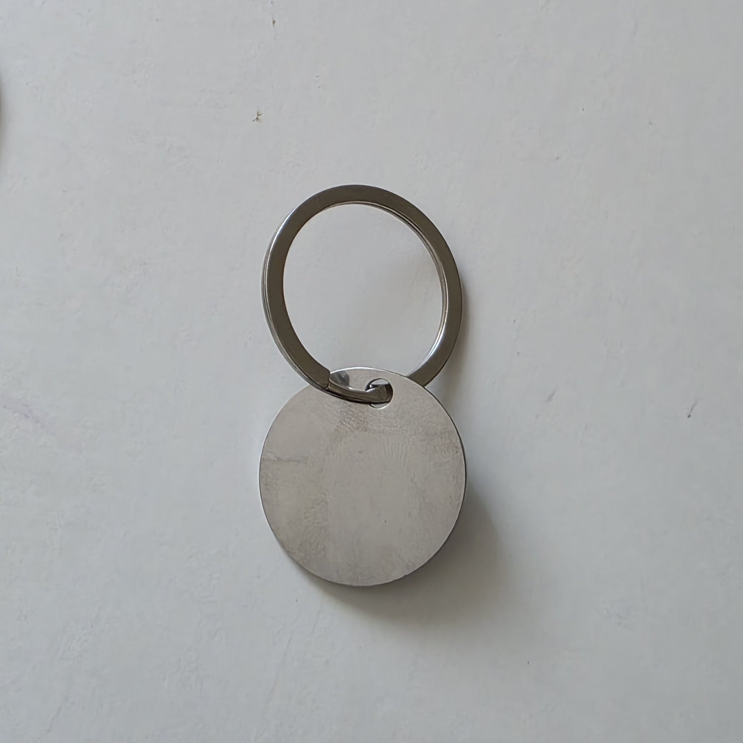 porte clés métal gravé prénom métal personnalisé idée cadeau originale