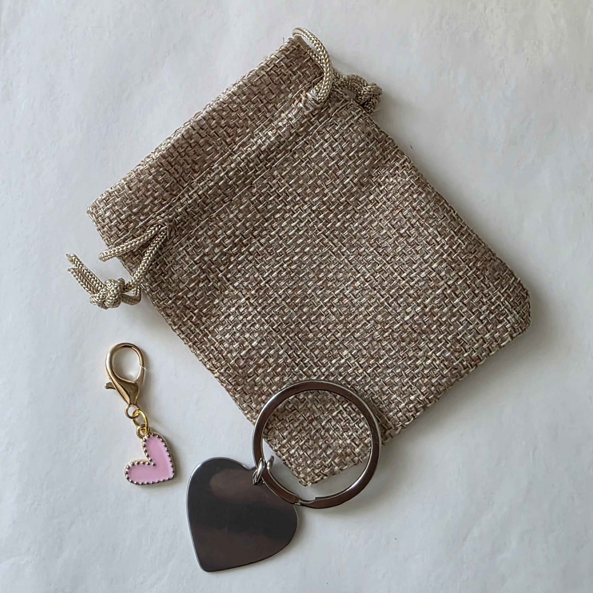 Porte clés métal coeur
